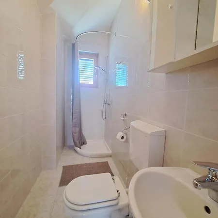 Apartments And Rooms Saric Jadrija Room photo